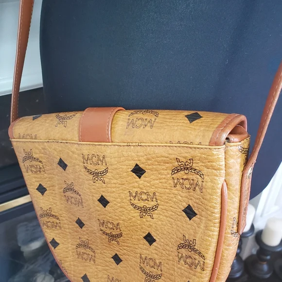 AUTHENTIC VTG MCM Crossbody - Picture 5 of 8